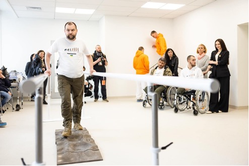 На Львівщині люди з інвалідністю внаслідок війни можуть отримати матеріальну допомогу