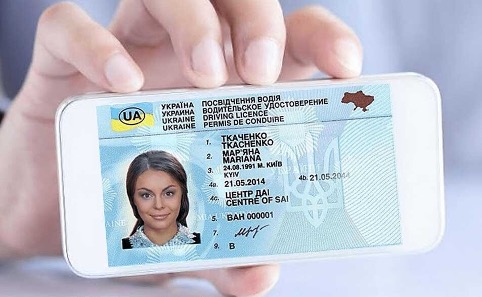 Уряд спростив процедуру отримання водійських прав категорії СЕ
