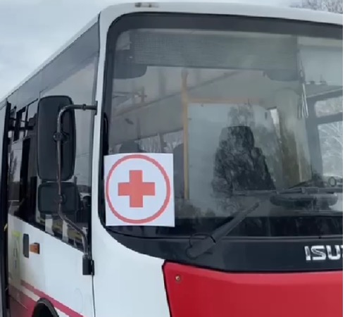 З села на Херсонщині евакуювали двох маломобільних людей