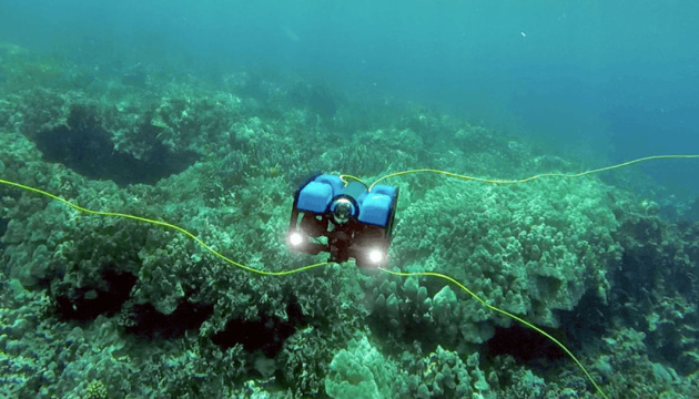 Благодійники передали піротехнікам ДСНС підводні дрони для розмінування
