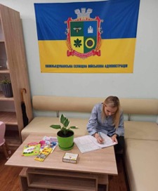 Переселенці з Луганщини можуть отримати допомогу в Харкові та Києві: адреси