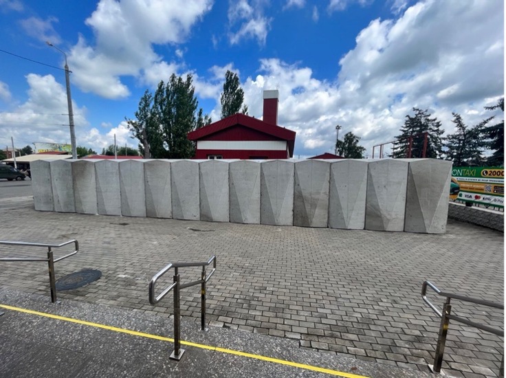 В одному з міст на Донеччині встановлять мобільні укриття