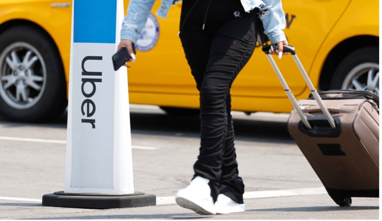 В Україні запустили Uber Travel: як отримати кешбек за поїздку на вокзал?