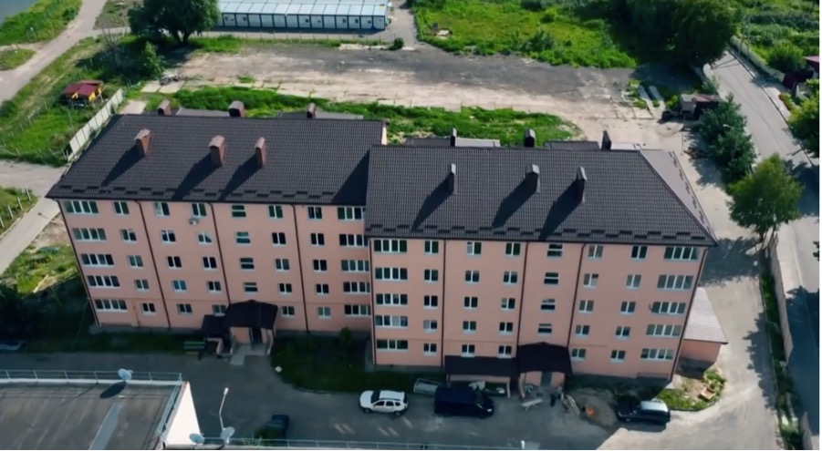 У Київській області відбудували зруйнований окупантами багатоквартирний будинок