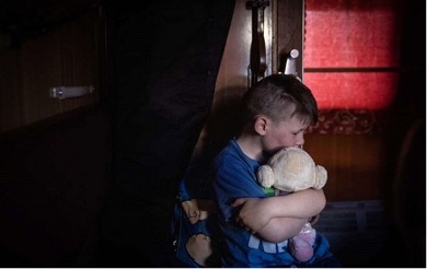 Окупанти обіцяють збільшені виплати за опікунство над українськими дітьми