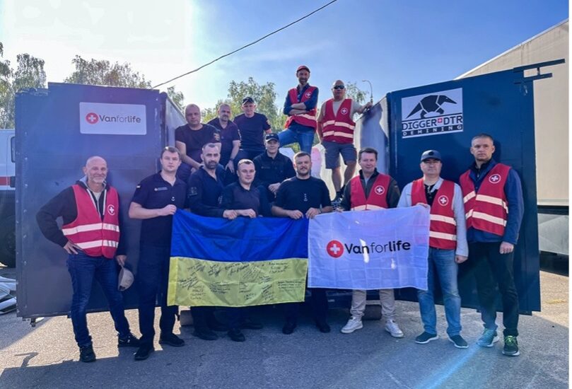 Сапери ДСНС отримали від Швейцарії машину для розмінування