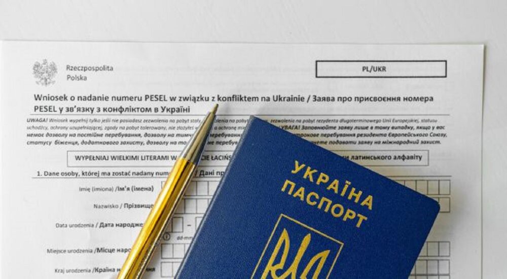 Чи можуть українці, які отримали тимчасовий захист у Польщі, виїжджати в Україну без втрати PESEL UKR?