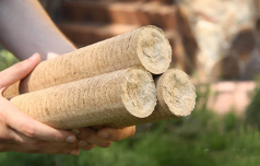 Мешканці однієї з громад на Херсонщині отримали паливні брикети