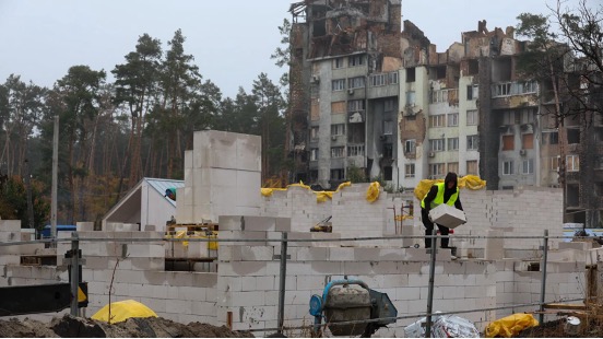 На Київщині відновлюють понад 60 приватних будинків, зруйнованих росіянами