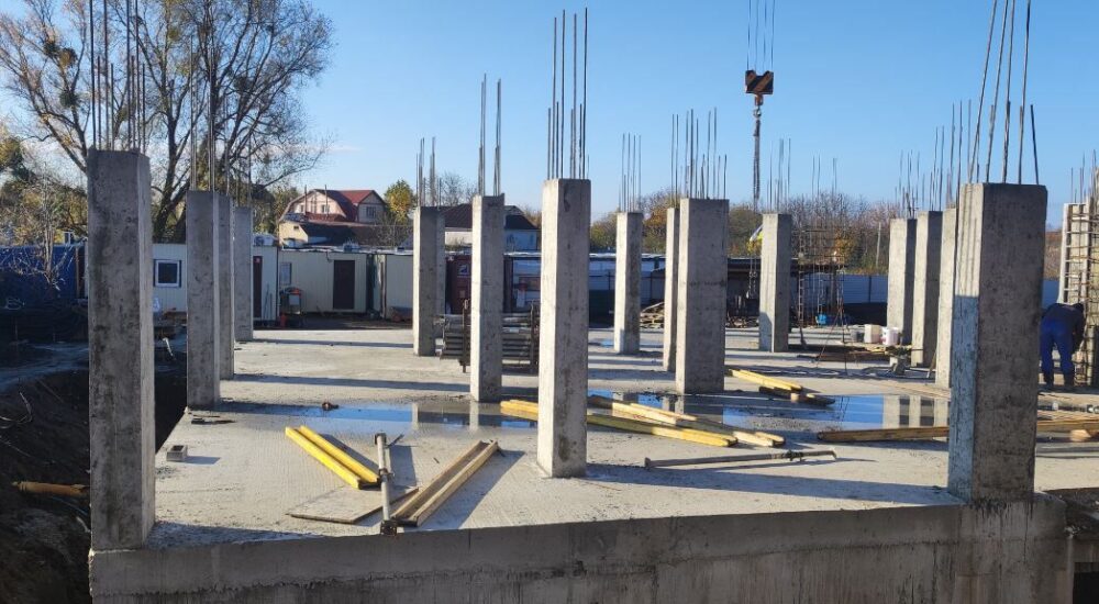На Київщині будують нову п’ятиповерхівку на місці зруйнованої