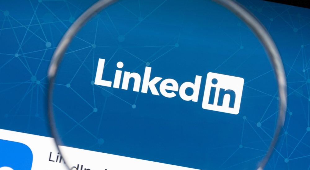 LinkedIn запускає чат-бот зі штучним інтелектом для пошуку роботи