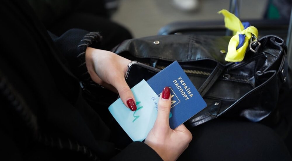 У яких країнах планують скоротити допомогу українським шукачам притулку?