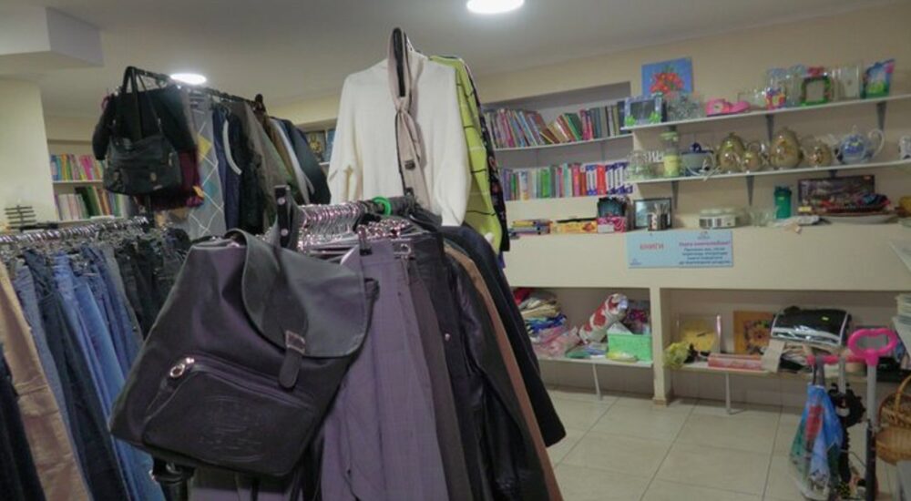 У Запоріжжі працює соціальний магазин для переселенців