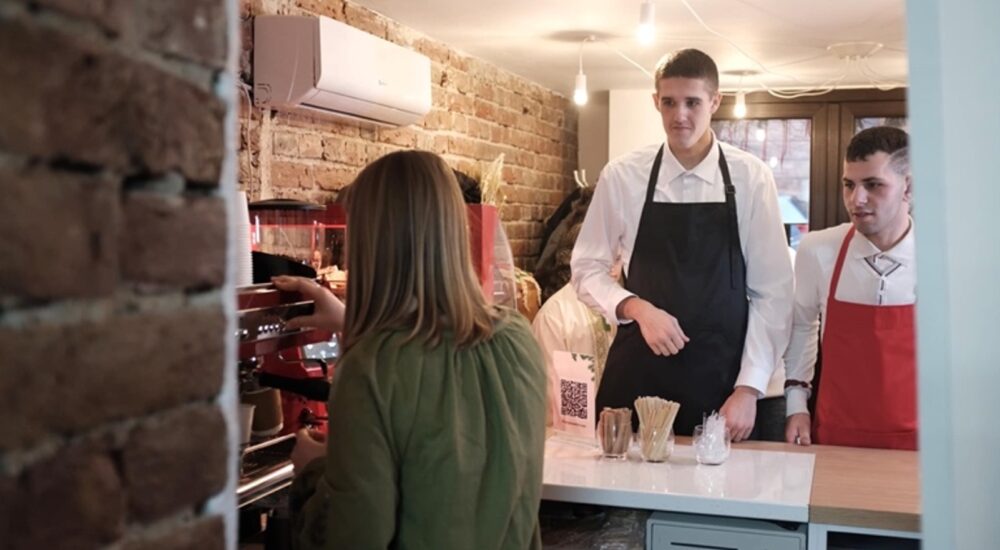 У Чернівцях відкрили інклюзивну кав’ярню-мануфактуру