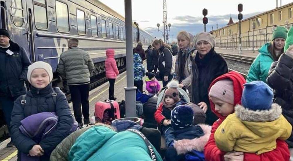 Із прифронтових районів Херсонщини евакуювали ще 32 дітей