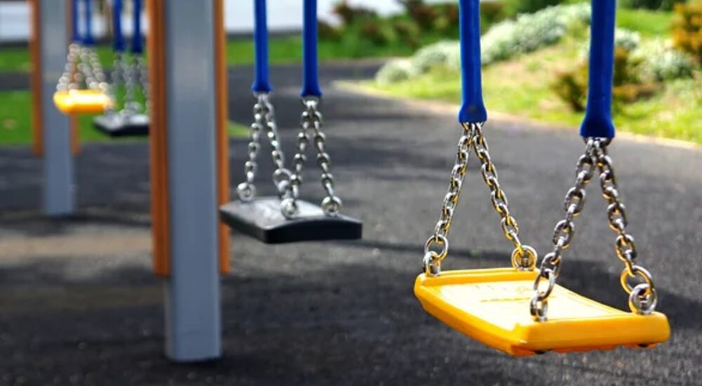 У Києві Мальтійський Орден облаштував дитмайданчик для дітей-сиріт