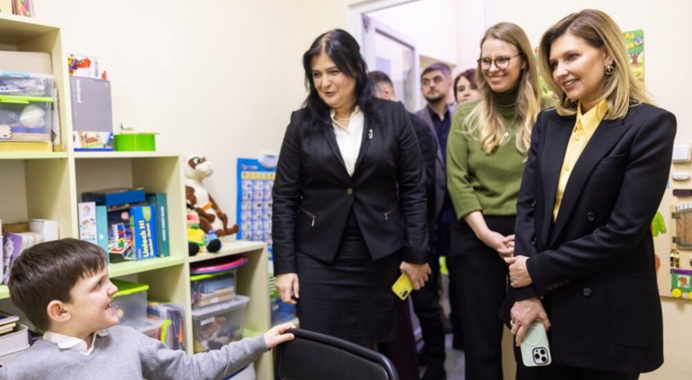 Безбар’єрність і ментальне здоров’я: Зеленська відвідала інклюзивний центр на Тернопільщині