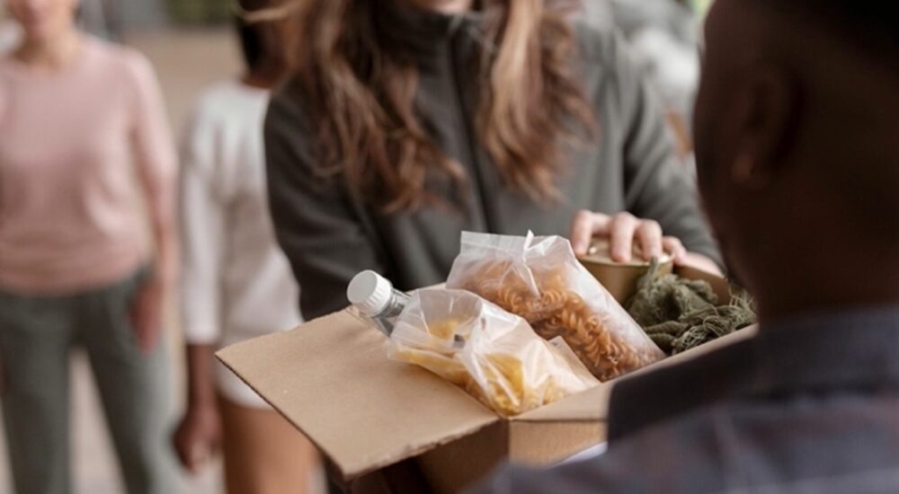 Мешканці Краматорської та Покровської громад можуть отримати гуманітарну допомогу