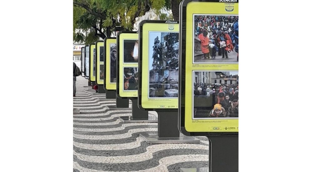 У Лісабоні просто неба встановили виставку «Діти України»