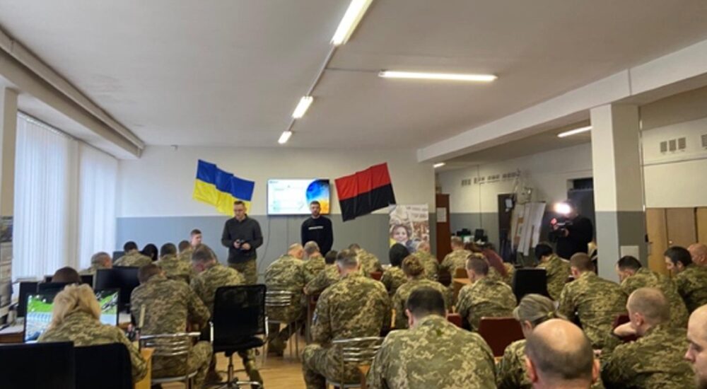 В Україні започаткували мовні курси для військових