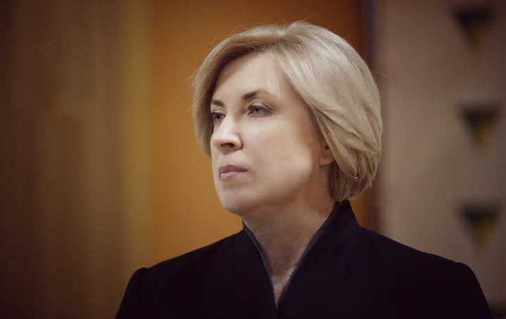 Дуже прошу людей, яких евакуювали, не повертатися до своїх домівок, допоки там небезпечно