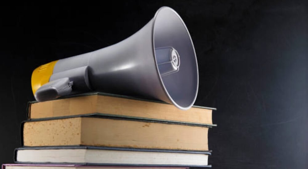 На ТОТ ворог завіз чергову партію пропагандистської літератури