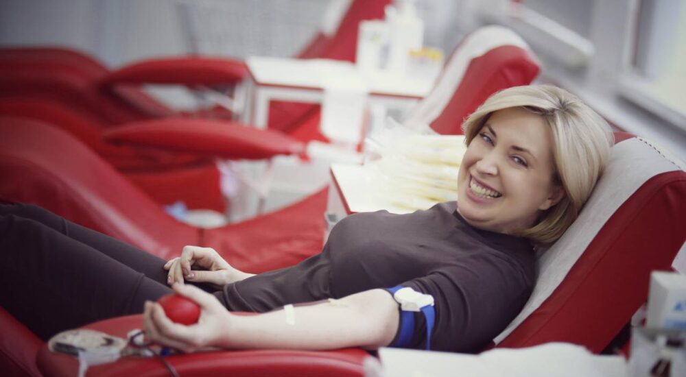 Працівники Мінреінтеграції здали кров для поранених військових