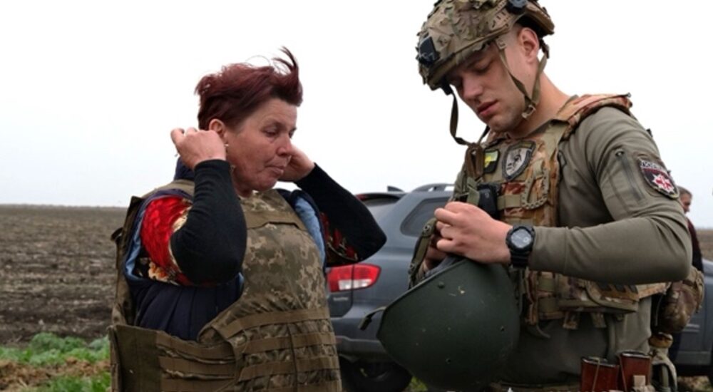 Із прифронтового селища на Донеччині евакуювали 16 людей