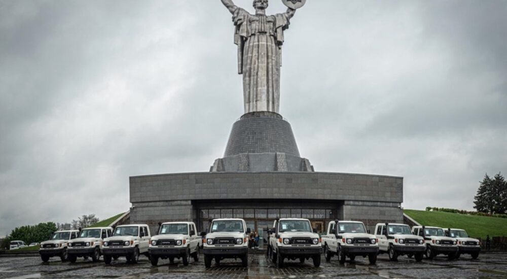 Центр розмінування Державної спеціальної служби транспорту отримав 10 позашляховиків завдяки німецьким партнерам