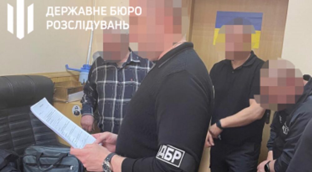 У Запоріжжі викрили правоохоронця, який вимагав від військового 100 тисяч гривень хабаря