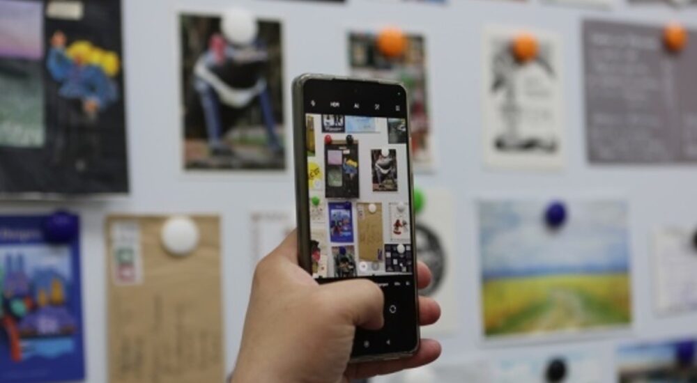 В Івано-Франківську відкрили виставку листівок «Херсон звідусіль»