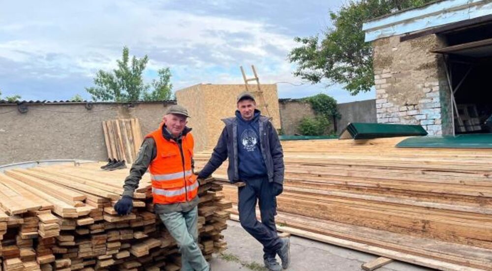 Волонтери з Полісся відновлюють будинки на Херсонщині