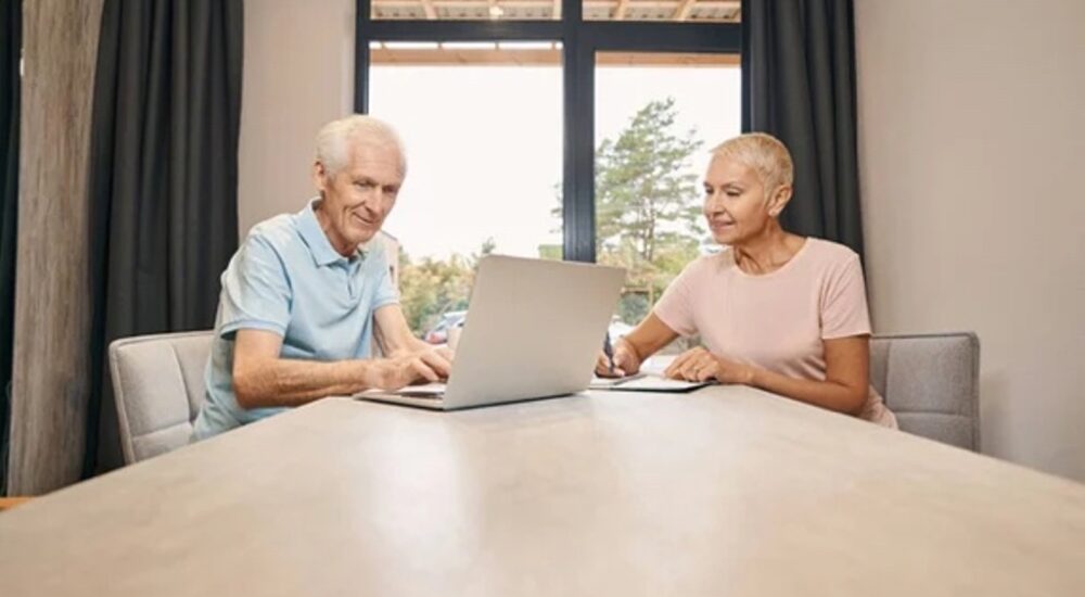 Проходження ідентифікації для ВПО, які отримують пенсію через Ощадбанк: що варто знати?