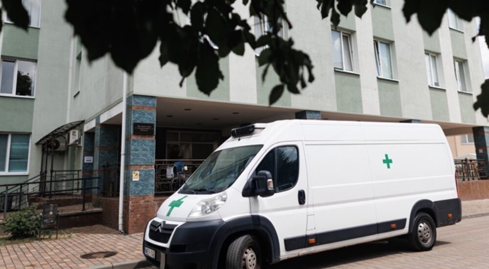 Угорщина передала ліки та медичне обладнання закарпатським лікарням