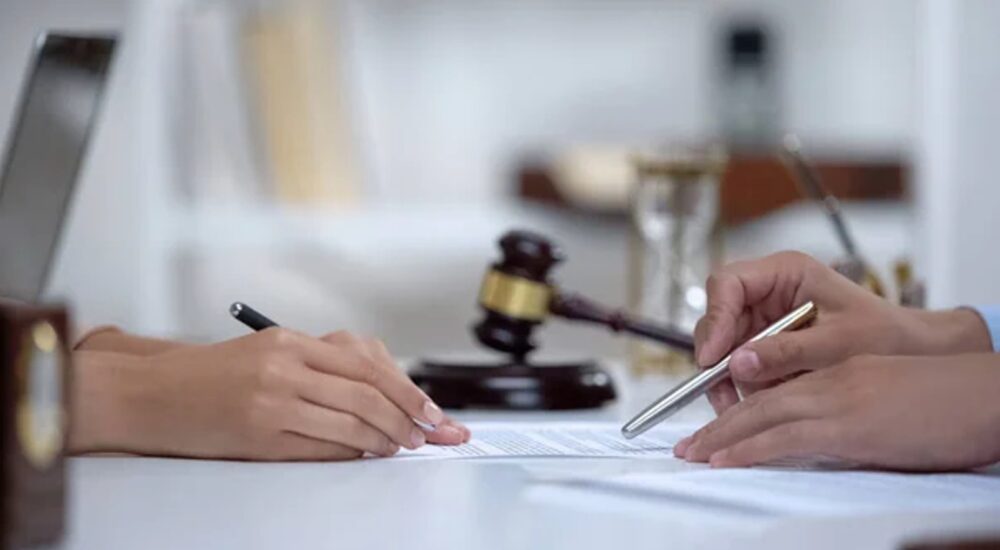 У Дніпрі переселенці можуть отримати безкоштовну правову допомогу
