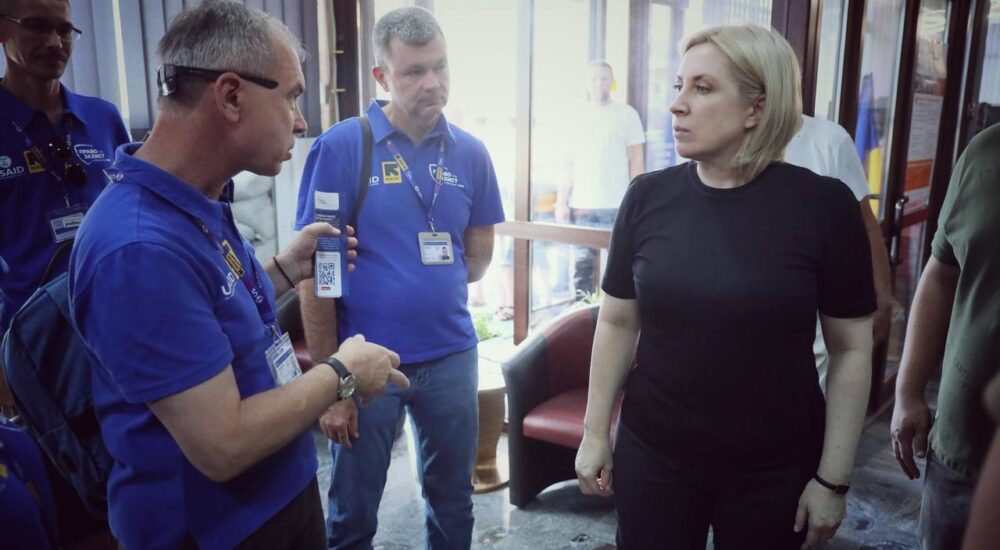 Ірина Верещук завітала до Центру допомоги херсонцям