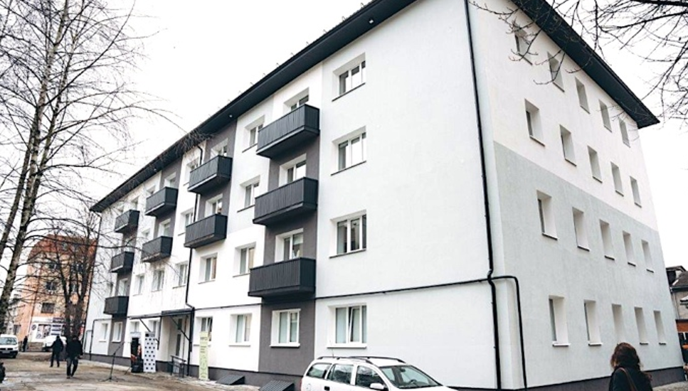 У Франківську гуртожиток та адмінбудівлю переобладнали на соцжитло для ВПО