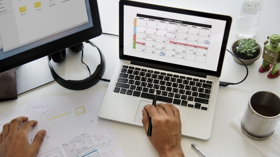 Чи можна взяти основну і додаткову відпустки під час простою?