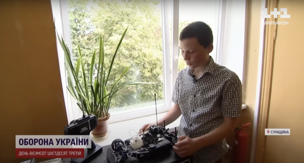Школяр із Сумщини створив робота-розмінувальника