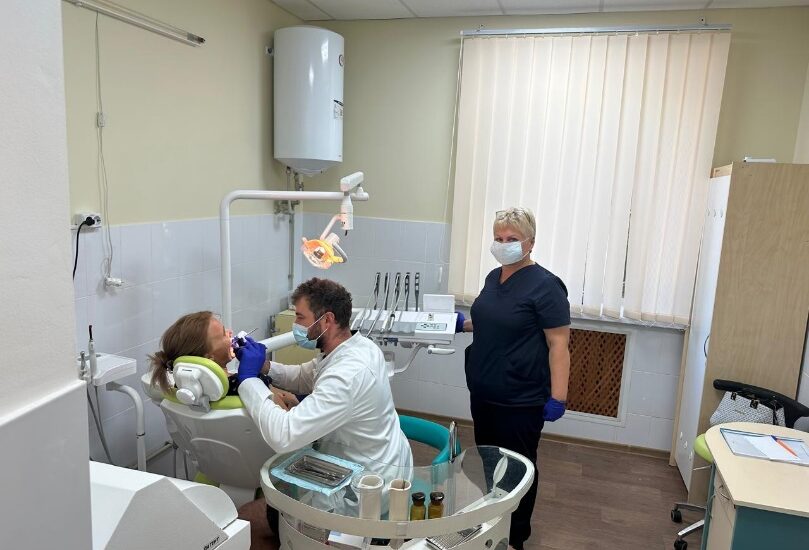 На прифронтових територіях Херсонщини відновлюють надання стоматологічних послуг для населення