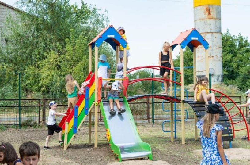 У Запорізькій області відкрили дитячий вуличний простір біля місця проживання ВПО