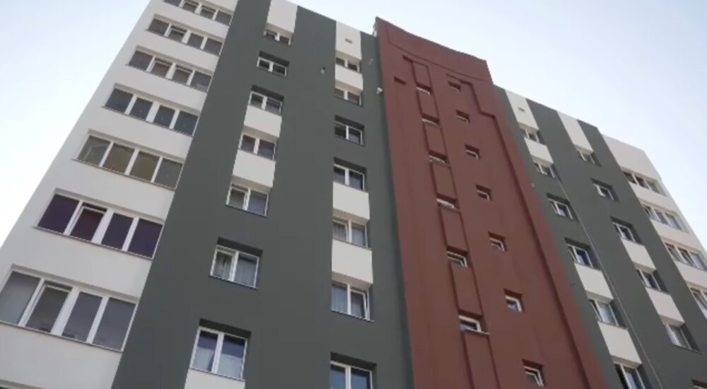 На Київщині триває відбудова будинків у межах проєкту з покращення житлових умов ВПО