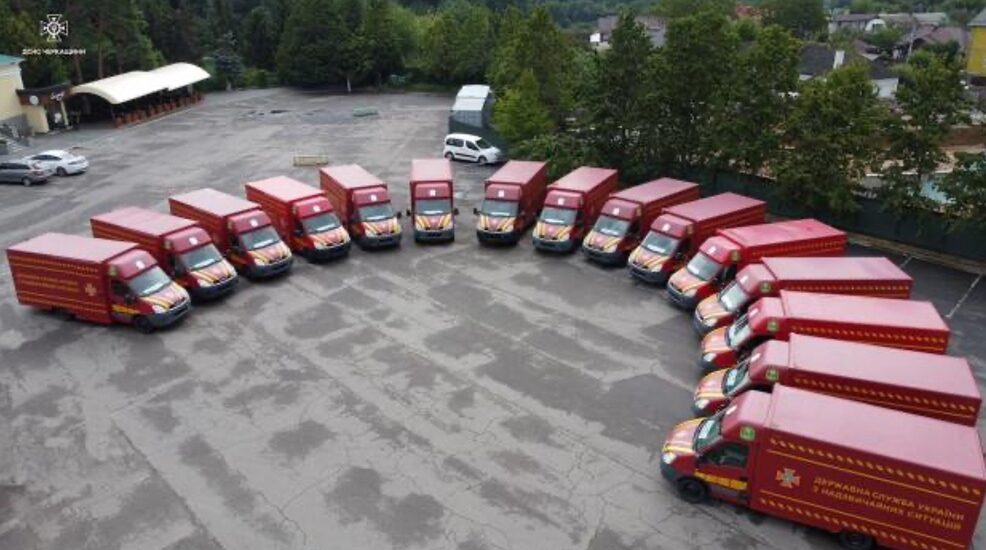 Рятувальники отримали автотранспортні майстерні для ремонту машин механізованого розмінування