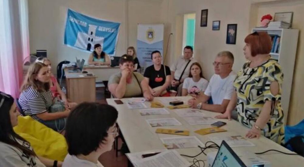 На Херсонщині діє проєкт з підтримки переселенців у працевлаштуванні та адаптації
