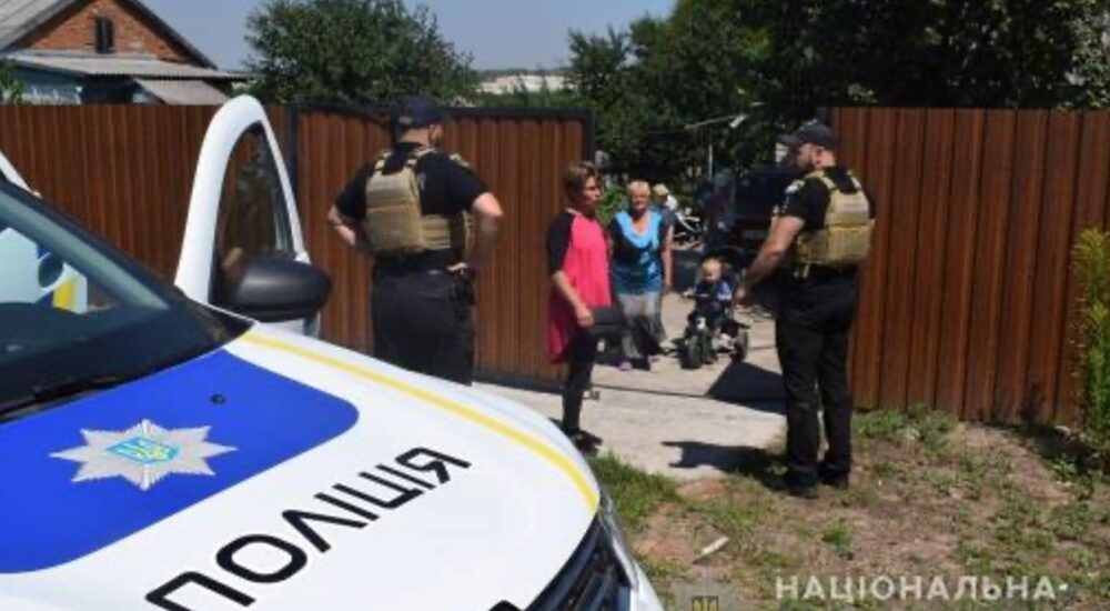 З Куп’янського району поліцейські разом із волонтерами евакуювали 10 людей