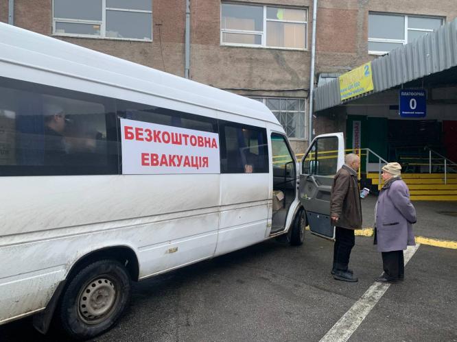 Від початку осені з Херсонщини евакуювалися вже понад 600 людей