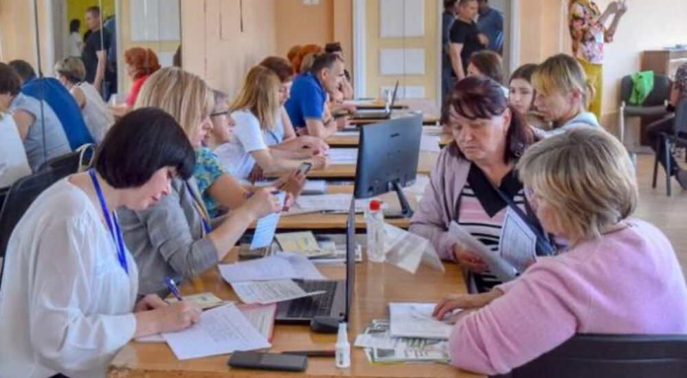 Допомога на проживання ВПО: Чи потрібно повідомляти орган соціального захисту про зміну матеріального становища?