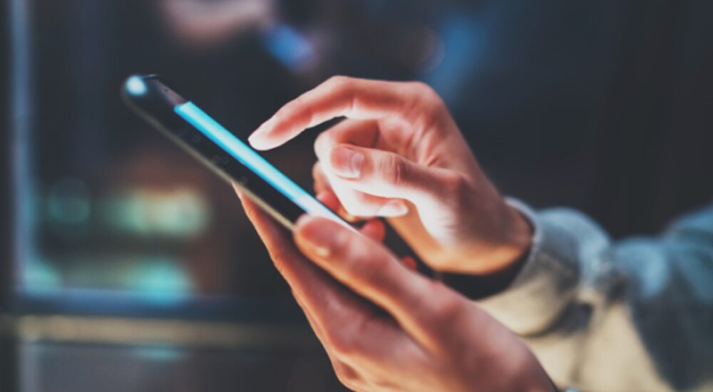 Що робити, якщо випадково видалив довідку ВПО з Дії?