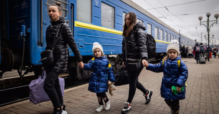 На Дніпропетровщині працюють транзитні пункти для евакуйованих