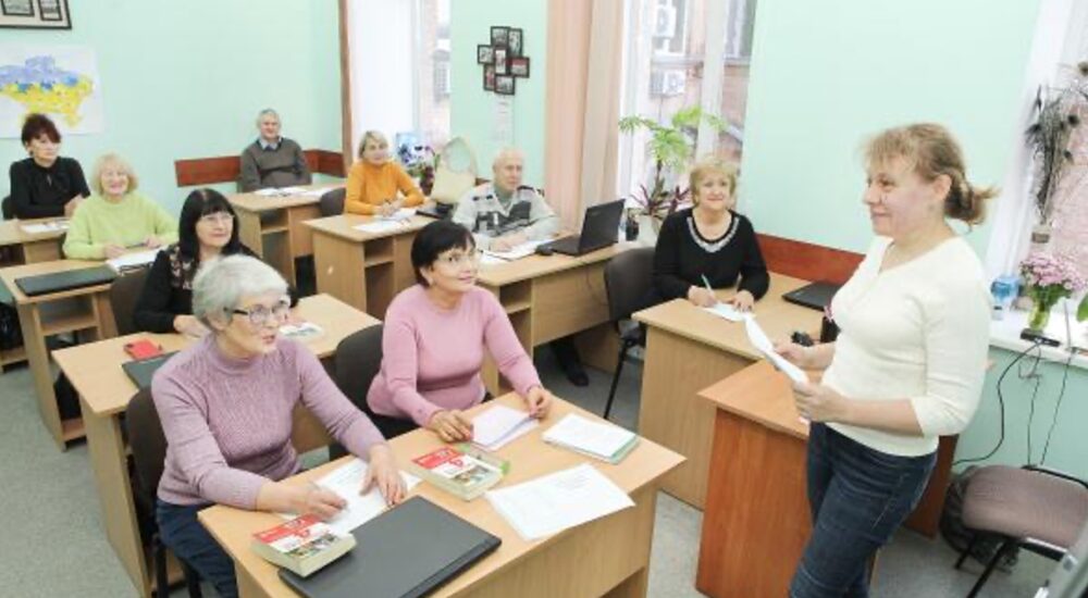 У Вінниці для людей літнього віку працює гурток з польської мови